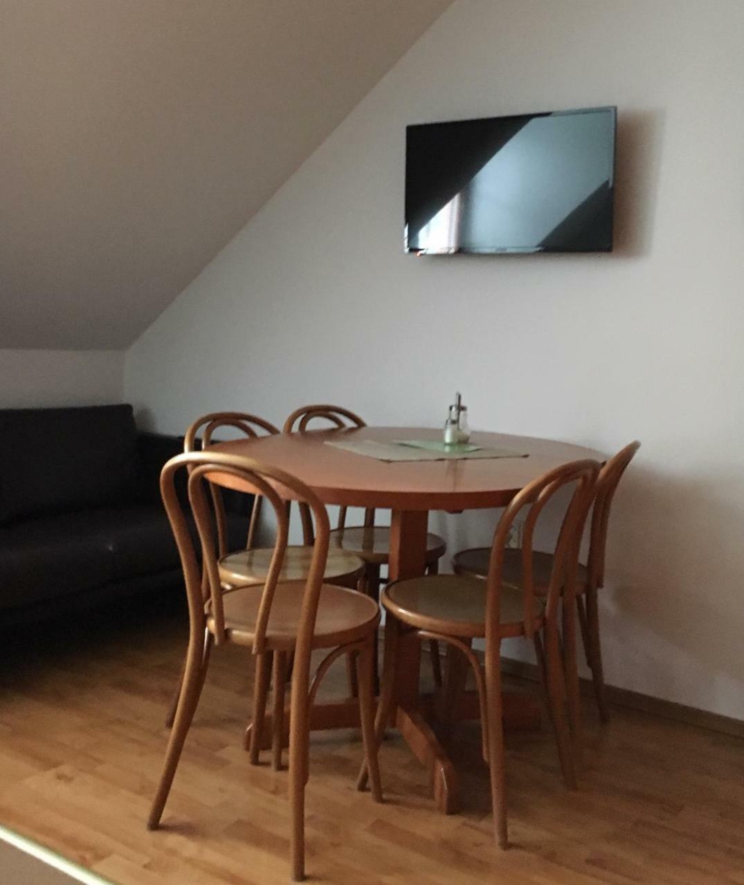 Apartmany Solum デマノブスカ・ドリーナ エクステリア 写真